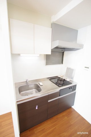 ノルデンハイム江坂Ⅲ 仲介手数料無料のキッチン