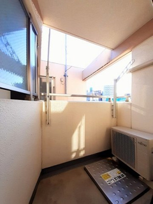 【エントランス】 | 箱根ハイライズビル | 毎日通るエントランスはこのようになっています