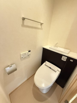 【玄関】 | 箱根ハイライズビル | シンプルで使いやすい玄関です