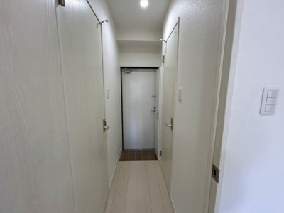 【玄関】 | レオパレスエクセルハイツ高島平 | 明るい玄関です