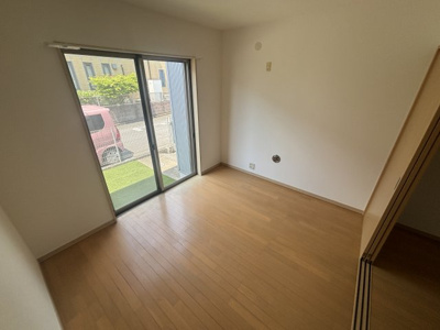 【洋室】 | T-CUBE | 使い勝手のいい洋室です