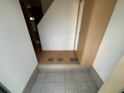 【玄関】 | T-CUBE | シンプルで使いやすい玄関です