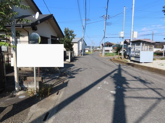 坂戸市善能寺売地の前面道路含む現地写真