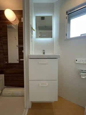 【洗面所】 | ライクフォール氷川台 | スペースが確保できる洗面所です