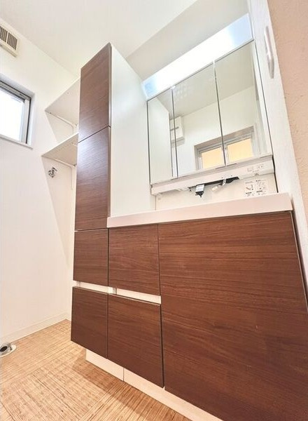 殿町１丁目戸建の洗面所