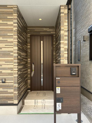 【エントランス】 | 領家2丁目戸建