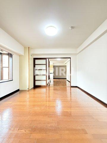 トレジャハウスの居間・リビング