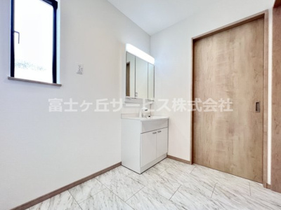 【脱衣所】 | 駿東郡清水町伏見 新築一戸建て C号棟 | 脱衣場です