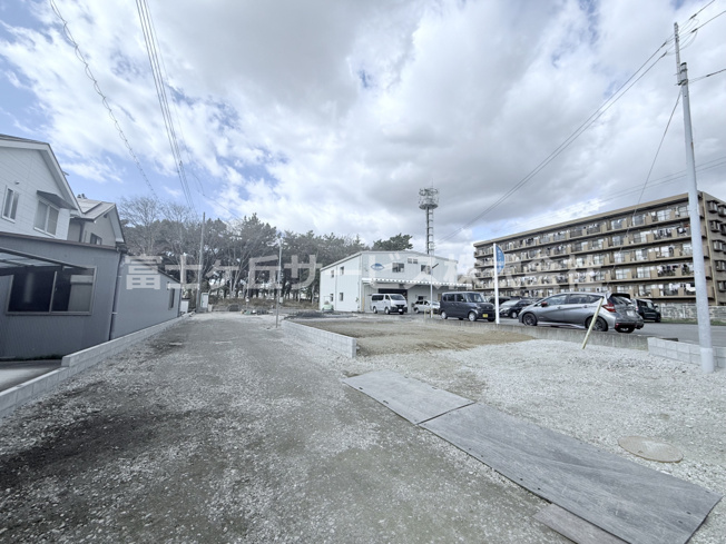 【外観】 | 駿東郡清水町伏見 新築一戸建て C号棟 | 現在建築中の外観画像です。ご内覧は同じメーカーの完成物件へご案内いたしますので、いつでもご相談ください！