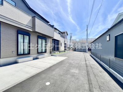 【前面道路含む現地写真】 | 駿東郡清水町伏見 新築一戸建て C号棟 | 前面道路含む現地写真です