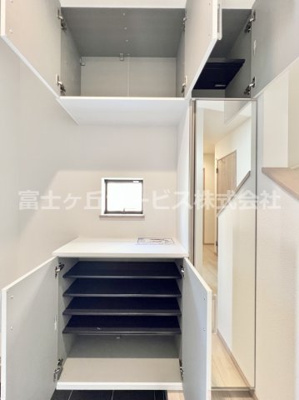 【収納】 | 駿東郡清水町伏見 新築一戸建て C号棟 | 便利な収納スペースです