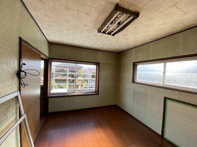 八街市八街ほ中古戸建の洋室