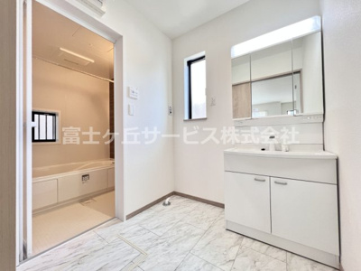 【脱衣所】 | 駿東郡清水町伏見 新築一戸建て D号棟 | 脱衣場です