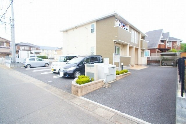 ヴェルデメゾンⅡの駐車場