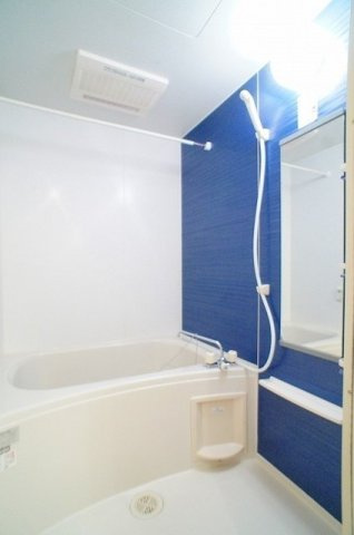 ヴェルデメゾンⅡの浴室