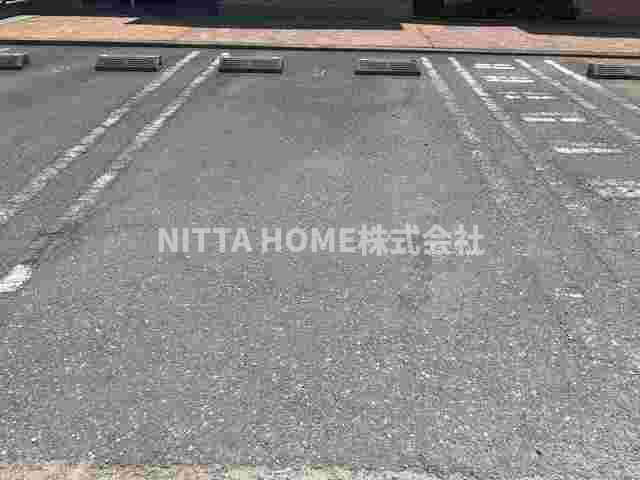 リッツハウス　ヴィラの駐車場|敷地内駐車場になります＊