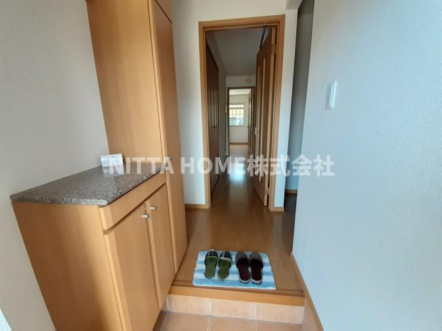 リッツハウス　ヴィラの玄関|シューズボックス付きの玄関になります☆彡