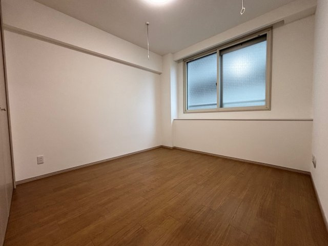 サンパーク鶴舞公園南の洋室|洋室約7.2帖