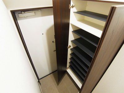 【玄関】 | エルスタンザ綾瀬ＤＥＵＸ