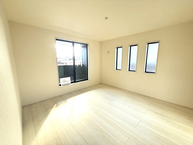 リーブルガーデンＳ渋川半田第３　１号棟の洋室|２階洋室３です