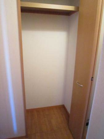 アークフラッツⅢ　Ａ棟の収納