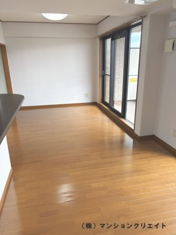 グランドール福井二の宮の居間・リビング|LDK10.8帖