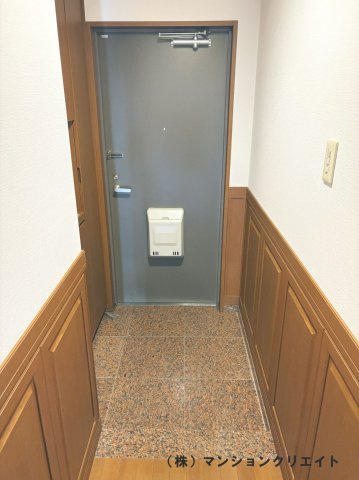 グランドール福井二の宮の玄関|内玄関です