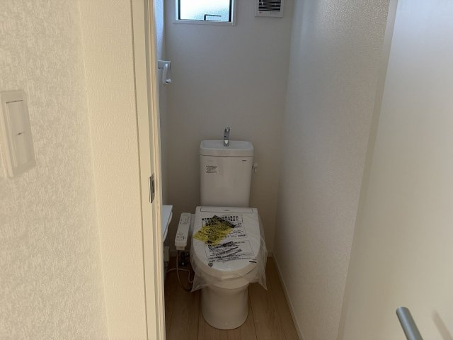 今宿１丁目　新築戸建　２棟のトイレ