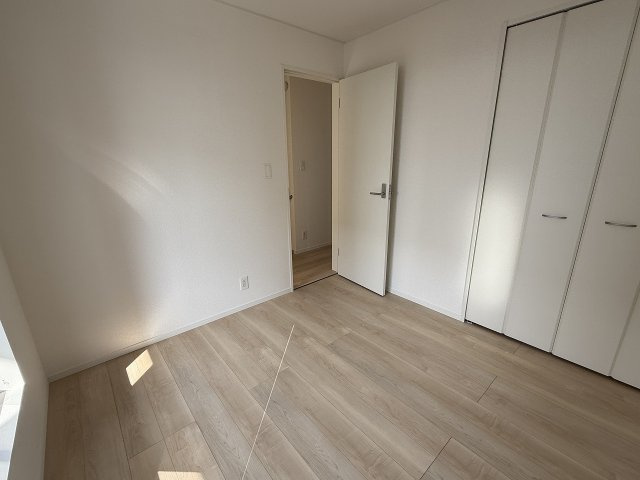 今宿１丁目　新築戸建　２棟の洋室|4.5帖A