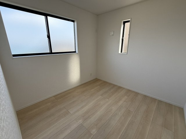 今宿１丁目　新築戸建　２棟の洋室|4.5帖B