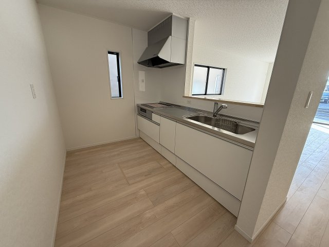 今宿１丁目　新築戸建　２棟のキッチン