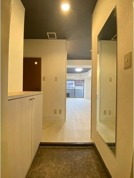 JMRレジデンス新大阪の玄関