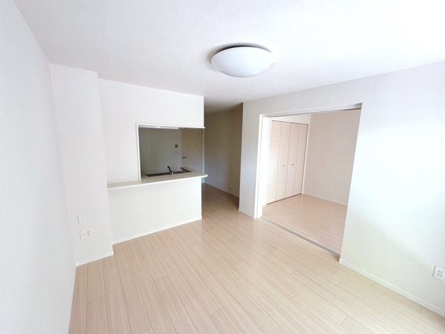 ヴィラージュ椿の居間・リビング