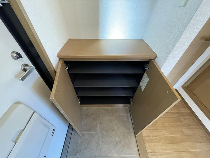 ラ・ボーテの玄関|明るい玄関です