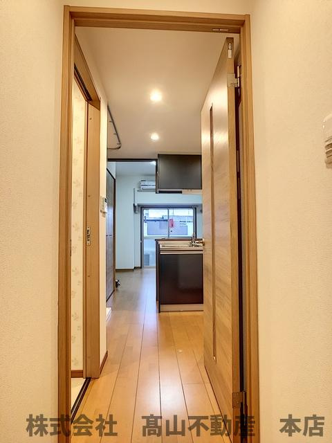 S・K教育大前の内装