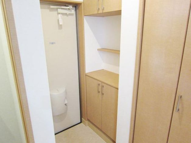 セピアA棟の玄関|※イメージ別号室写真