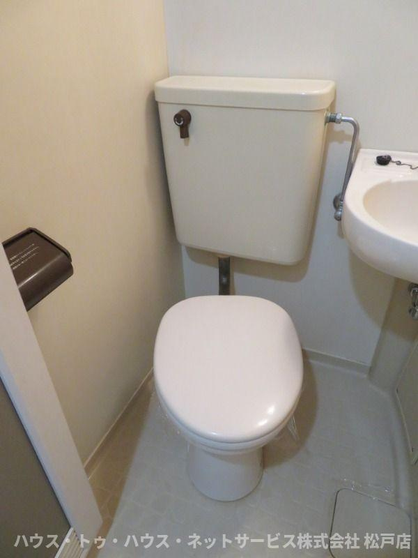 ジュネパレス新松戸第14のトイレ