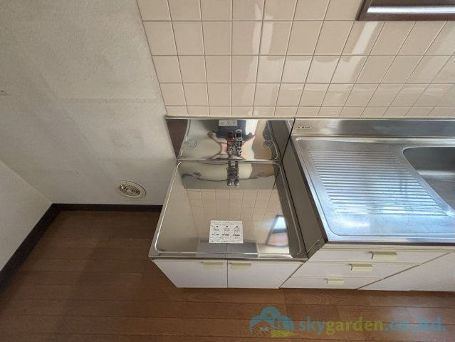 平塚市達上ヶ丘　中古戸建のキッチン