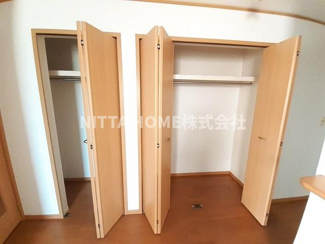 パストラルⅡの収納|室内に収納がたっぷりついています◇