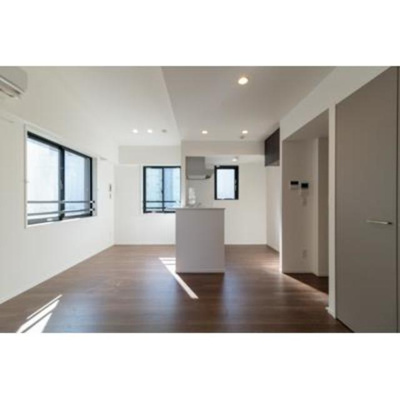 【居間・リビング】 | ファレール笹塚 | ※写真は同タイプ住戸です。