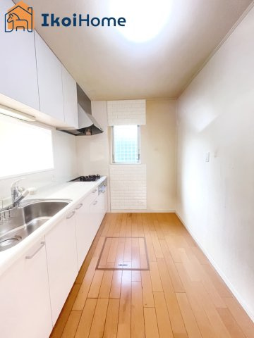 神戸市西区月が丘1丁目　中古戸建の内装|【ホームページに現地動画掲載中】●年中無休：当日予約可●キッチン同色のカップボードご依頼も承ります