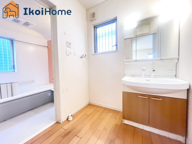 神戸市西区月が丘1丁目　中古戸建の洗面所|【ホームページに現地動画掲載中】●年中無休：当日予約可●洗濯パンは5000〜15000円前後で追加。