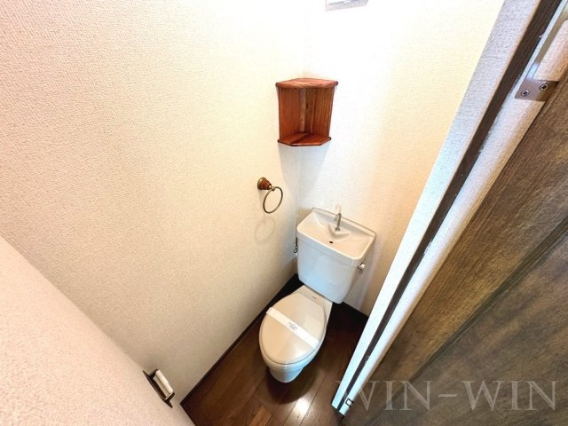 セザンヌ小鷹野 2のトイレ|イメージ（同建物内別部屋の写真です）