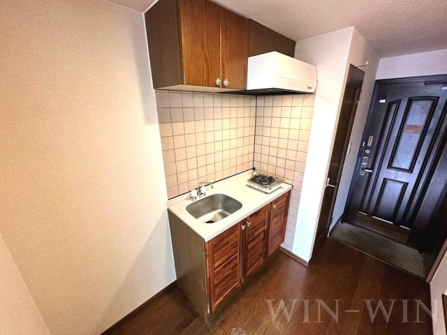 セザンヌ小鷹野 2のキッチン|イメージ（同建物内別部屋の写真です）