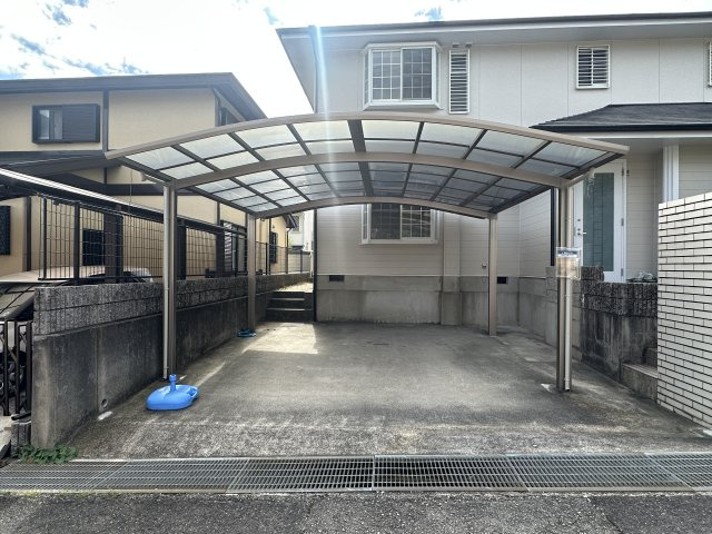 神戸市西区樫野台４丁目戸建の駐車場