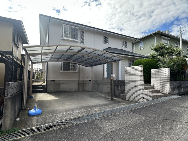 神戸市西区樫野台４丁目戸建の駐車場