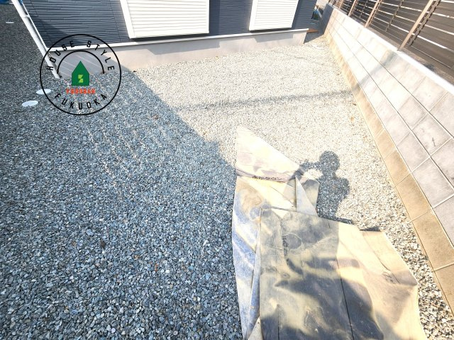 糸島市荻浦3丁目第1-2棟(7号棟)の庭|お庭で自由な時間を過ごせます。