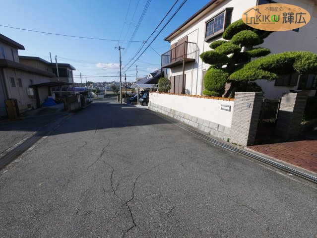 【前面道路含む現地写真】 | 明石市大久保町大窪　中古戸建