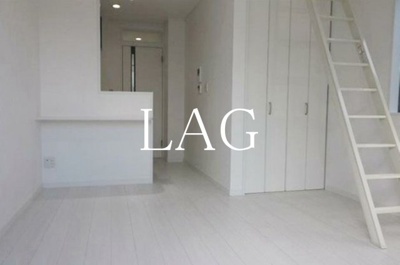 【居間・リビング】 | ヴィエント | 洋室のお部屋です。