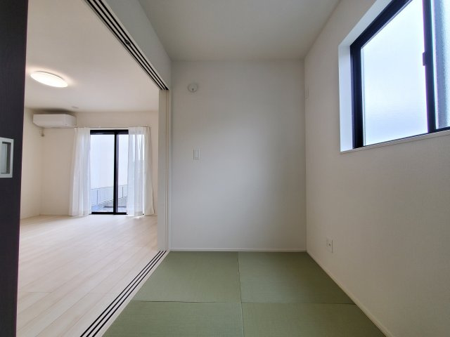 吉川市　中曽根1丁目　新築戸建　　全2棟の和室|日本らしい落ち着いた雰囲気の和室です